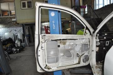 Дверь левая VehiCross 1998 UGS25DW 6VD1