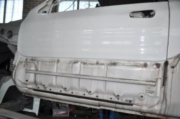 Дверь левая VehiCross 1998 UGS25DW 6VD1