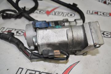 Стартер VehiCross 1998 UGS25DW 6VD1