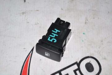 Фото запчасти кнопка лючка бензобака Toyota Crown 2004 контрактная запчасть Запчасть кнопка лючка бензобака Toyota Crown 2004