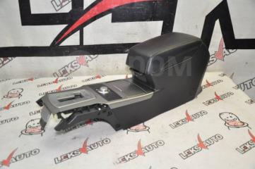 Подлокотник Subaru Legacy 2010
