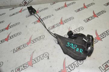 Ручка и замок двери задний правый Toyota Altezza 2000