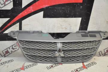 Решетка радиатора Mitsubishi Airtrek 2005