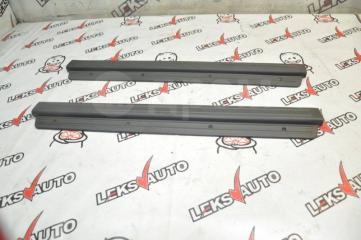 Запчасть порожки салона (парой) Mitsubishi Pajero 1997