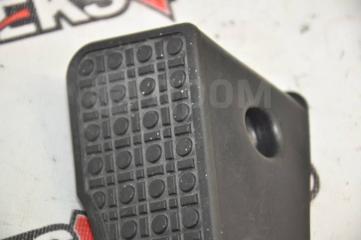 Подставка под ногу Mitsubishi Pajero V55 6G74