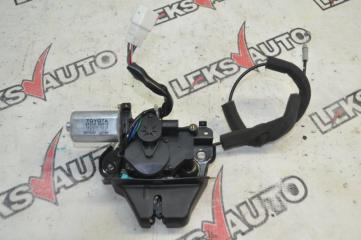Замок багажника Toyota Celsior 2001