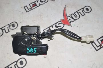 Запчасть замок багажника Toyota Altezza Gita 2001