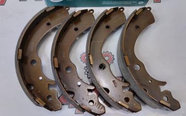 Тормозные колодки заднее GBRAKE GS05524 Барабанные Тормозные колодки заднее GBRAKE GS05524 Барабанные