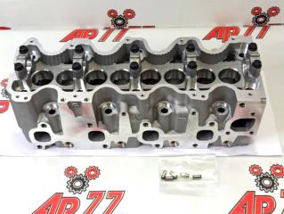 Головка блока цилиндров пустая Toyota 1110164132