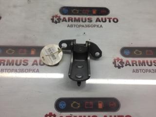 Петля двери задняя левая Toyota Mark II