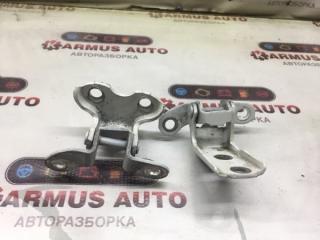 Петля двери задняя правая Toyota Wish