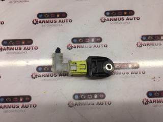 Фото запчасти датчик airbag передний Toyota Corolla Fielder контрактная запчасть Запчасть датчик airbag передний Toyota Corolla Fielder