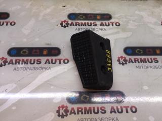 Запчасть подставка под ногу Mitsubishi Pajero