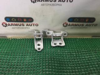 Петля двери передняя левая Honda Fit