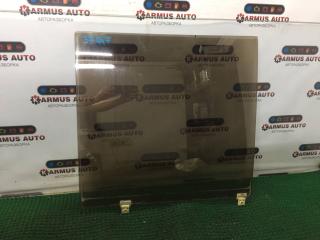 Стекло боковое заднее левое Isuzu Trooper