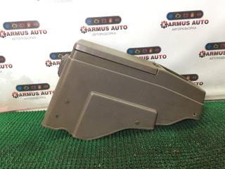 Подлокотник Isuzu Trooper