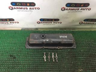 Запчасть крышка клапанная левая Isuzu Trooper