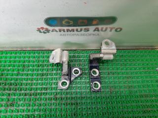 Петля двери задняя левая Toyota Crown