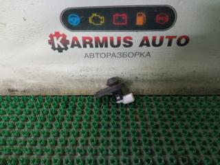 Концевик двери Toyota Mark X