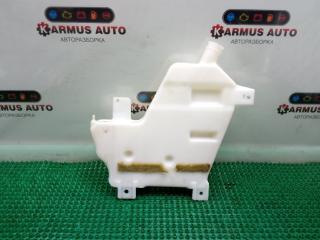 Запчасть бачок стеклоомывателя задний Toyota Hiace