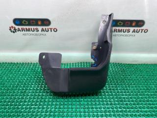 Запчасть брызговик передний правый Honda HR-V