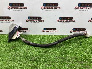 Габарит на крыло левый Toyota Crown Majesta