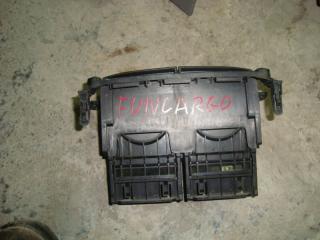 Запчасть подстаканник TOYOTA FUNCARGO