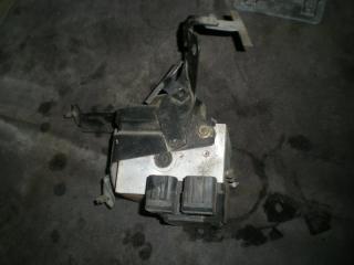 Запчасть блок abs TOYOTA CRESTA