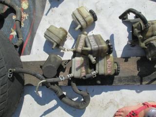 Фото запчасти бачок гидроусилителя TOYOTA NADIA 1998 контрактная запчасть Запчасть бачок гидроусилителя TOYOTA NADIA 1998