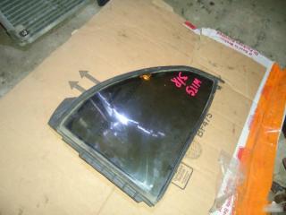 Запчасть форточка двери задняя правая TOYOTA VITZ