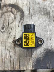 Запчасть датчик airbag Toyota Estima 2001