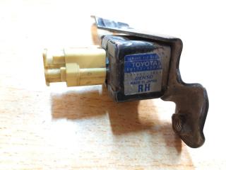 Запчасть датчик airbag Toyota Land Cruiser 2000
