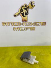 Запчасть ручка открытия капота Toyota Hilux Surf 2008