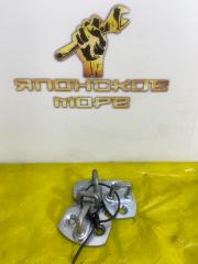 Запчасть петля замка двери Toyota Hilux Surf 2008