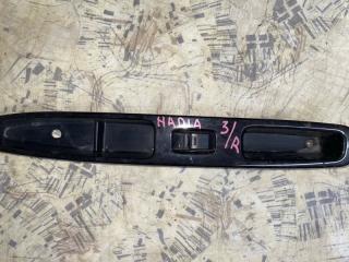 Фото запчасти пульт стеклоподъемника задний правый TOYOTA NADIA 1999 Б/У запчасть Запчасть пульт стеклоподъемника задний правый TOYOTA NADIA 1999
