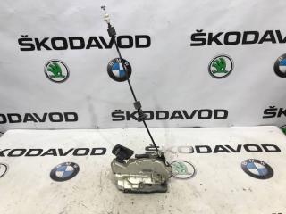 Замок двери задний правый Skoda Octavia 2014