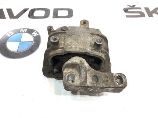 Опора двигателя правая Skoda Octavia RS 2010