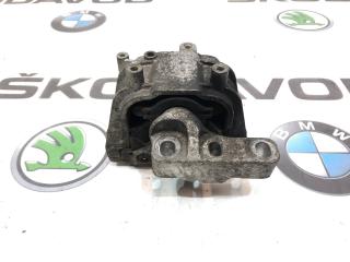 Опора двигателя правая Skoda Octavia 2011