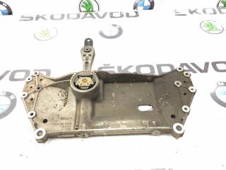 Подрамник передний Skoda Yeti 2009