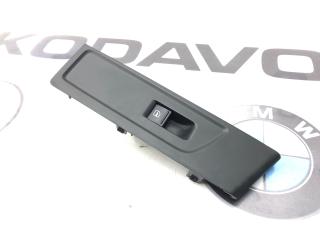 Запчасть кнопка стеклоподъемника задняя левая Volkswagen Passat 2015