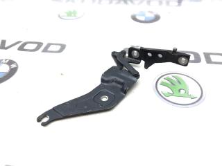 Запчасть петля капота левая BMW X5 2008