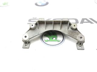 Запчасть кронштейн кпп BMW X5 2008