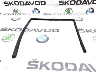 Фото запчасти уплотнитель стекла задний правый Mercedes-Benz ML 2009 Б/У запчасть Запчасть уплотнитель стекла задний правый Mercedes-Benz ML 2009