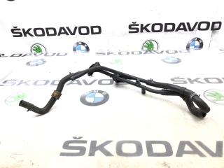 Трубка системы охлаждения Skoda Octavia 2012