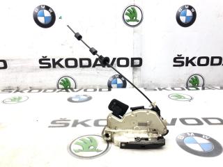 Замок двери передний правый Skoda Octavia RS 2013