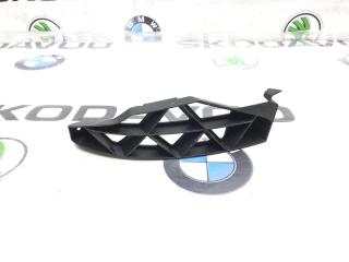 Запчасть направляющая бампера задняя правая Skoda Octavia 2012