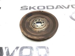Запчасть маховик мкпп Skoda Octavia 2011