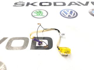 Запчасть проводка подушки руля Skoda Octavia 2010