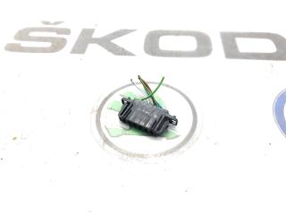 Запчасть проводка заднего фонаря (разъем) Skoda Octavia RS 2010