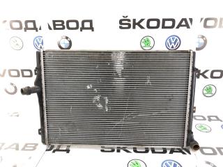 Радиатор охлаждения двигателя Skoda Octavia RS 2012